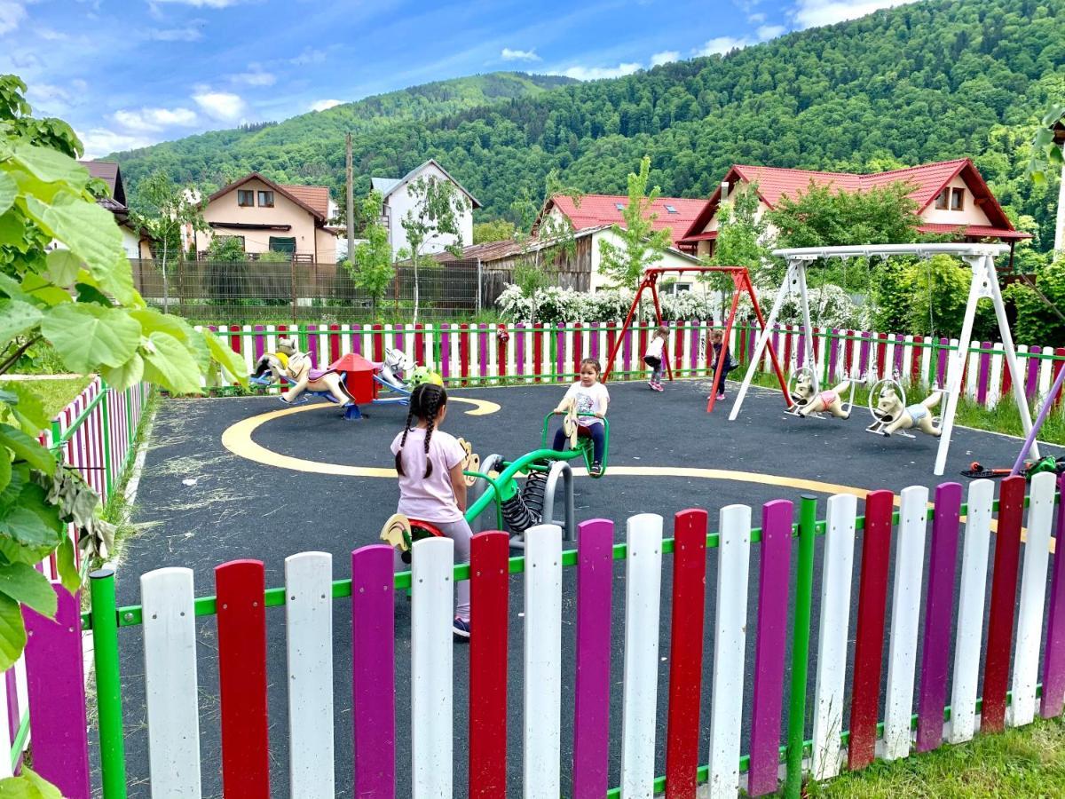 Holiday Home In Sinaia Extérieur photo
